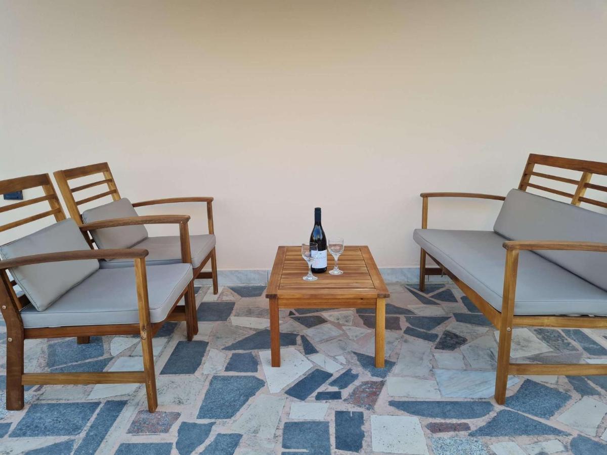 Apartmani Lovre I Zara Exteriér fotografie