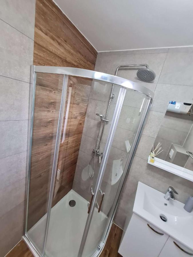 Apartmani Lovre I Zara Exteriér fotografie
